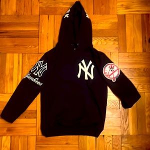 Ny Yankees Sweatshirt Never Been Worn